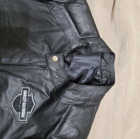 Leather Jacket - Picture 2 of 6